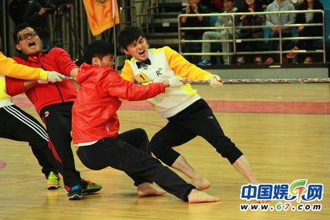 《奔跑吧兄弟2》迎高颜值鲜肉团 叶祖新呆萌开跑