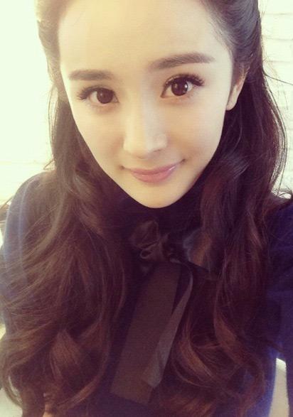 美术角度扒娱圈小花美颜 宝钗李沁美嘴满分杨幂脸型4分
