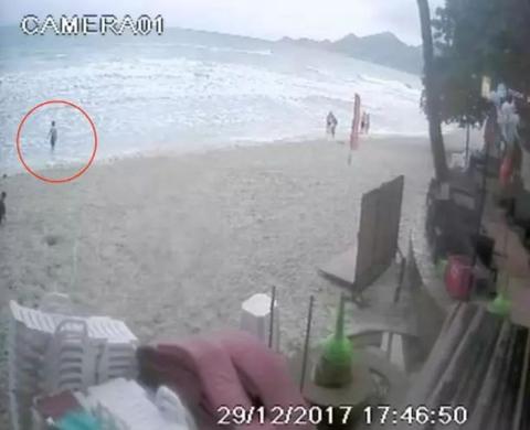 监控视频画面，红圈中为失踪男子。图片来源：泰国《世界日报》