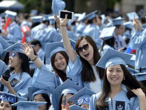 港媒:祖国成为在美留学生的机遇之地!