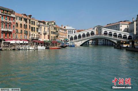 中国游客越来越多 中国警察首次在威尼斯巡逻