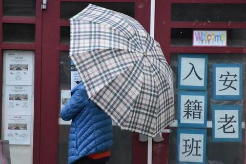 更信任华裔警察旧金山华人被抢后坚持到华埠报案