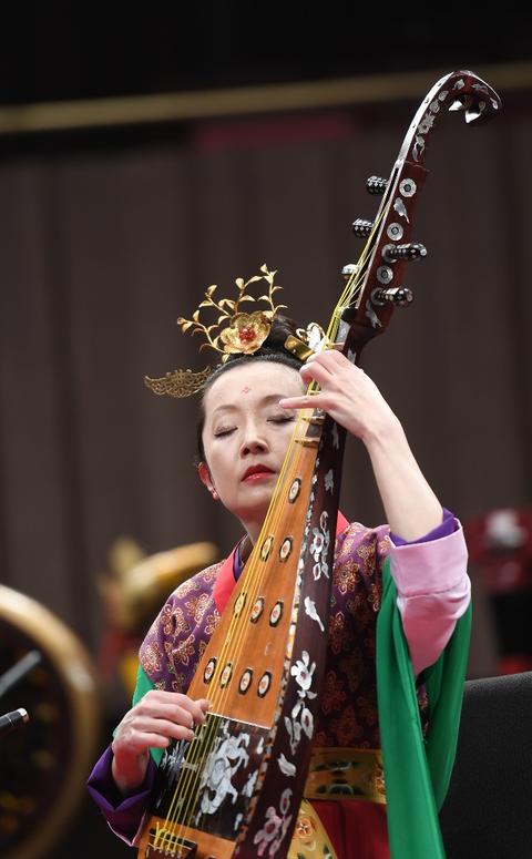 一场由1200年前中国唐代宫廷乐器所演奏的音乐会在