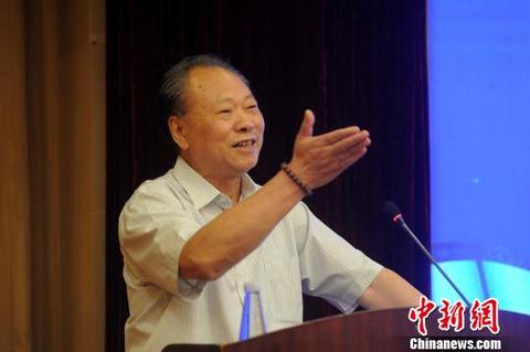 东南电视台原台长詹金灿对两岸影视产业合作提出了具体建议。　张金川 摄