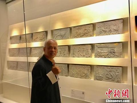 台湾艺术家陈逢显：大陆丰饶的文化有助于推广微雕艺术