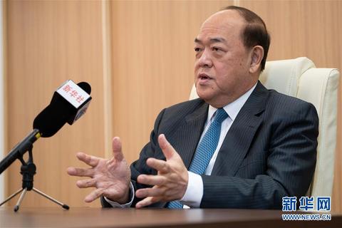 （图文互动）团结澳门社会，融入国家大局——访澳门特区第五任行政长官贺一诚