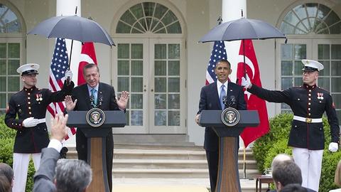 Marines-Umbrella-Getty.jpg