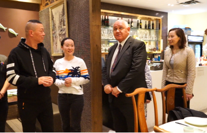加拿大万锦市市长到华人餐厅品尝地道上海菜274.png