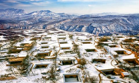 《航拍地坑院》员江波（河南）_极速看图.jpg