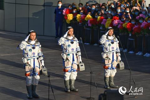 回放:神舟十二号载人飞船发射任务取得圆满成功