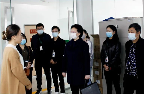 内江市科学技术局局长苏晓蓓一行走访高新技术企业